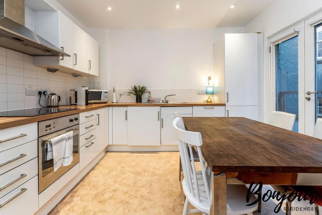 Spacious 2Br-1Ba - Grassmarket - Free Parking By Bonjour Residences Edinburgh Ngoại thất bức ảnh
