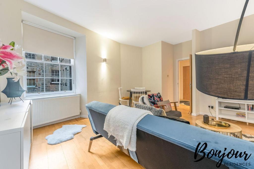 Spacious 2Br-2Ba - Grassmarket - Free Parking By Bonjour Residences Edinburgh Ngoại thất bức ảnh